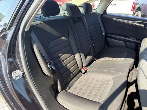 Used 2020 Ford Fusion SE FWD image 24