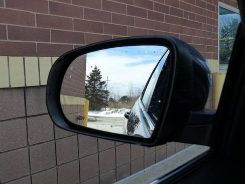 Used 2018 Jeep Cherokee Latitude Plus w/ Comfort/Convenience Group image 41