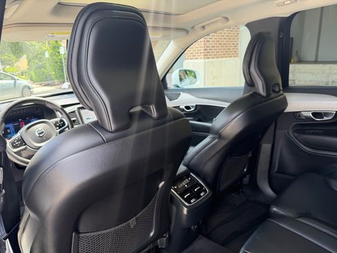 Used 2024 Volvo XC90 B5 Core AWD/4WD image 21