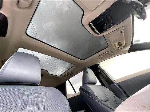 Used 2023 Lexus RZ 450e Premium image 12