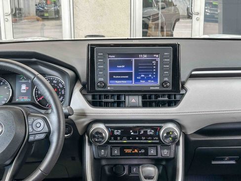 Used 2022 Toyota RAV4 XLE w/ Convenience Package AWD/4WD image 13