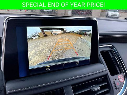 Used 2024 Chevrolet Suburban Premier image 14