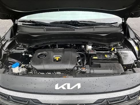 Certified 2024 Kia Seltos S FWD image 28