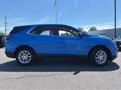 Used 2024 Chevrolet Equinox LT w/ LPO, Floor Liner Package FWD image 5
