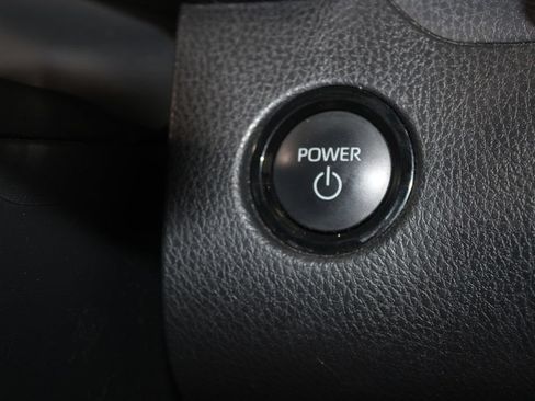 Used 2025 Toyota Camry SE FWD image 47