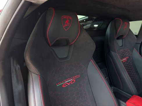 Used 2023 Lamborghini Huracan EVO RWD image 24