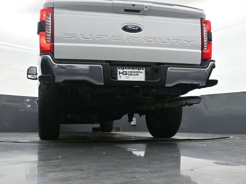 Used 2025 Ford F250 Lariat w/ Lariat Ultimate Package image 41