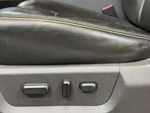 Used 2014 Ford F250 Lariat w/ Chrome Package image 12