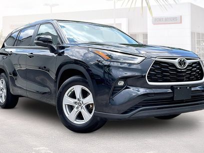 Used 2025 Toyota Highlander LE