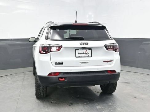 Used 2025 Jeep Compass Trailhawk AWD/4WD image 5