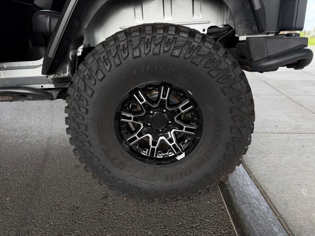 Used 2011 Jeep Wrangler Unlimited Rubicon w/ Dual Top Group AWD/4WD image 53