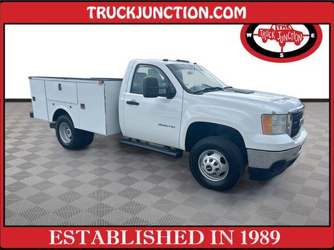 Used 2011 GMC Sierra 3500 W/T RWD image 1