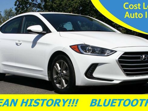 Used 2018 Hyundai Elantra Value Edition w/ Cargo Package FWD image 2