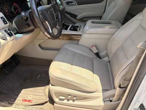 Used 2016 GMC Yukon Denali w/ Open Road Package AWD/4WD image 11