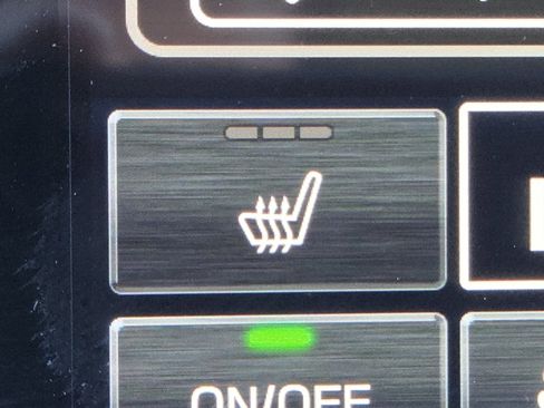 Used 2024 Subaru Outback Premium image 5