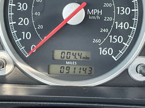 Used 2004 Chrysler Crossfire Coupe RWD image 13