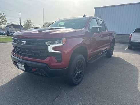 New 2026 Chevrolet Silverado 1500 LT Trail Boss w/ LT Trail Boss Premium Package AWD/4WD image 2