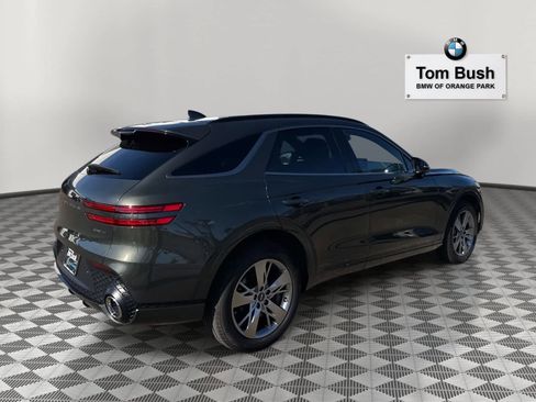 Used 2025 Genesis GV70 3.5T Sport image 5