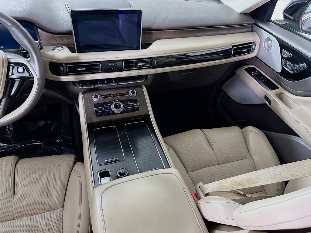 Used 2020 Lincoln Aviator Reserve w/ Equipment Group 201A AWD/4WD image 28