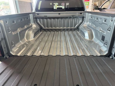 Used 2024 Chevrolet Colorado Trail Boss w/ Advanced Trailering Package image 8