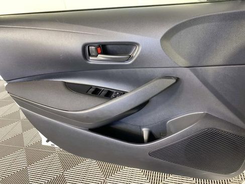 Used 2024 Toyota Corolla LE w/ LE Convenience Package image 21