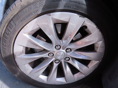 Used 2017 Tesla Model S 90D image 15