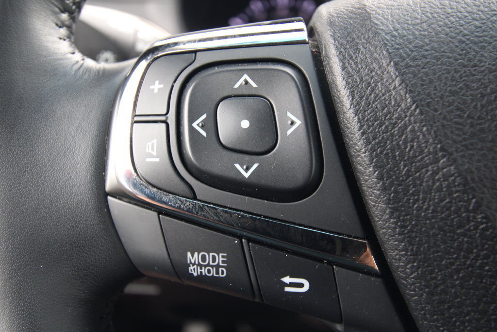 Used 2018 Toyota Avalon Limited w/ All Weather Liner Package FWD image 20
