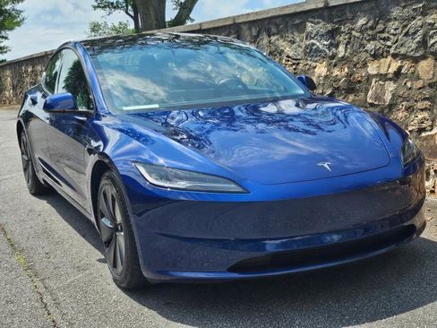 Used 2024 Tesla Model 3 Long Range AWD/4WD image 12