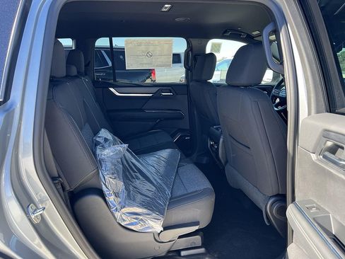 New 2026 GMC Acadia Elevation FWD image 29
