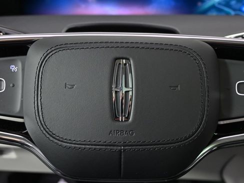 New 2026 Lincoln Nautilus Reserve w/ Jet Appearance Package AWD/4WD image 34