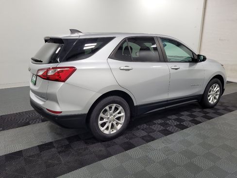 Used 2020 Chevrolet Equinox LS w/ LPO, Cargo Package AWD/4WD image 10