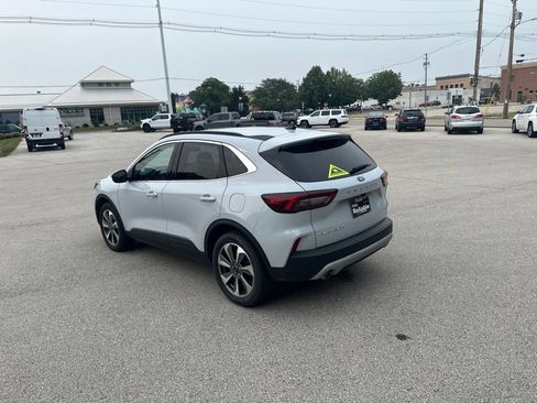 Used 2025 Ford Escape Platinum AWD/4WD image 4