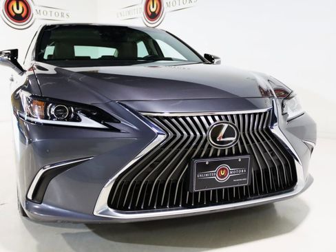 Used 2021 Lexus ES 250 w/ Premium Package image 20