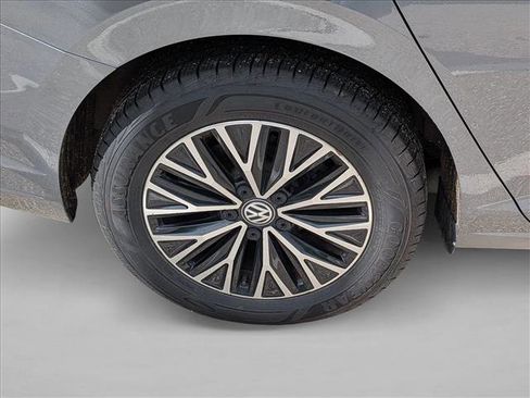 Used 2020 Volkswagen Jetta SE w/ SE Cold Weather Package FWD image 9