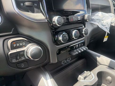 New 2026 RAM 1500 Express AWD/4WD image 13