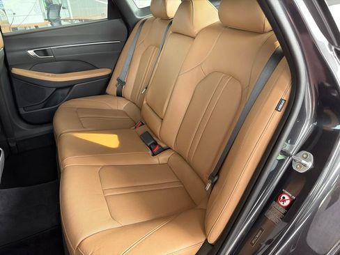 Used 2021 Hyundai Sonata Limited FWD image 16