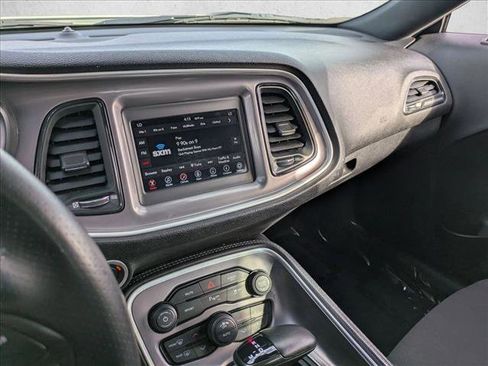 Used 2022 Dodge Challenger GT image 14