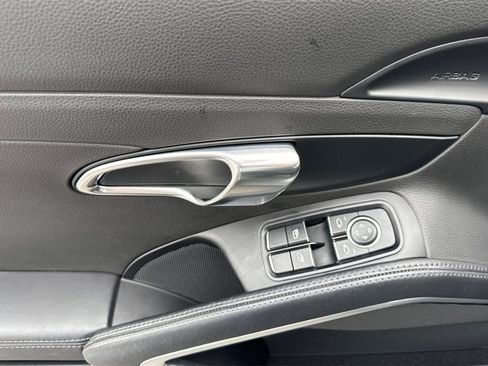 Used 2017 Porsche 911 Carrera image 14