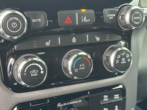 Used 2025 RAM 1500 Big Horn AWD/4WD image 19
