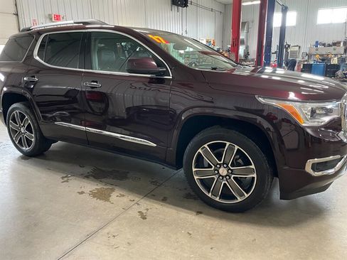 Used 2017 GMC Acadia Denali w/ Technology Package image 5