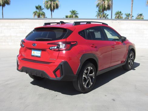 Used 2025 Subaru Crosstrek 2.0i Premium AWD/4WD image 5