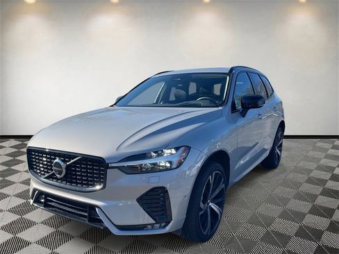 Used 2023 Volvo XC60 B5 Ultimate image 7