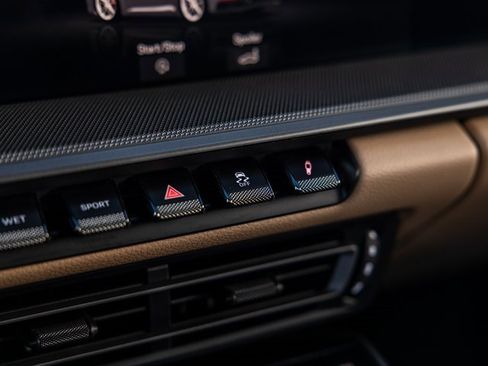 Used 2021 Porsche 911 Carrera S image 30