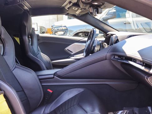 Used 2020 Chevrolet Corvette Stingray Preferred Cpe w/ 2LT Preferred Equipment Group RWD image 15