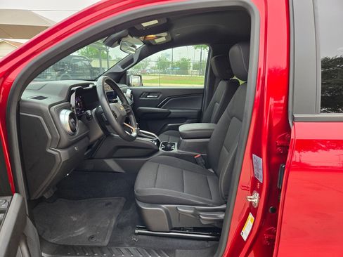 Certified 2024 Chevrolet Colorado LT w/ LT Convenience Package RWD image 9