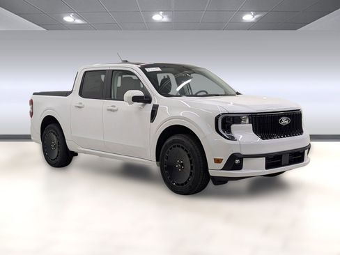 New 2025 Ford Maverick Lobo image 6