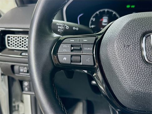 Used 2023 Honda Civic Sport image 18