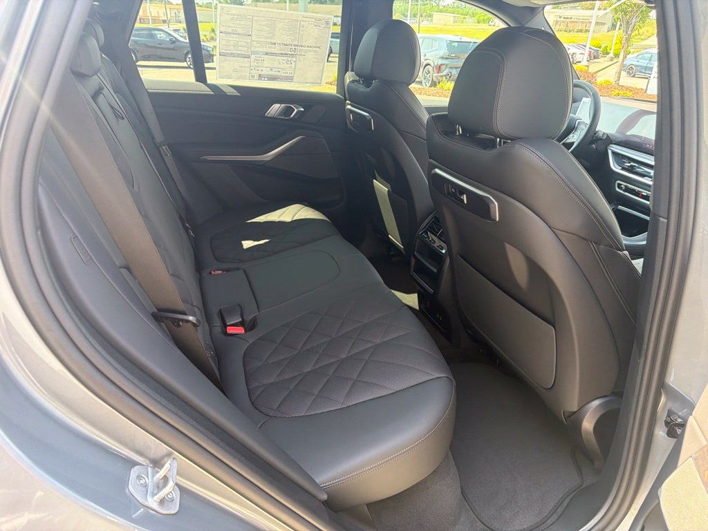 New 2026 BMW X5 sDrive40i w/ Premium Package RWD image 14