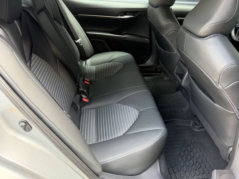 Used 2024 Toyota Camry SE FWD image 19