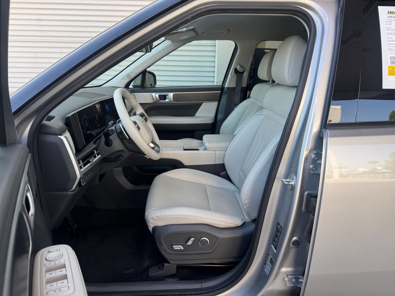 Used 2025 Hyundai Santa Fe SEL AWD/4WD image 28